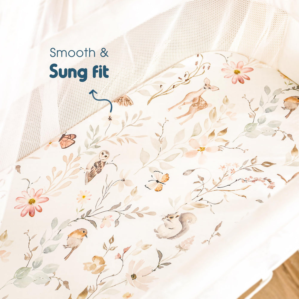 GRSSDER Universal Fit Bassinet Sheet adapts to multiple shapes