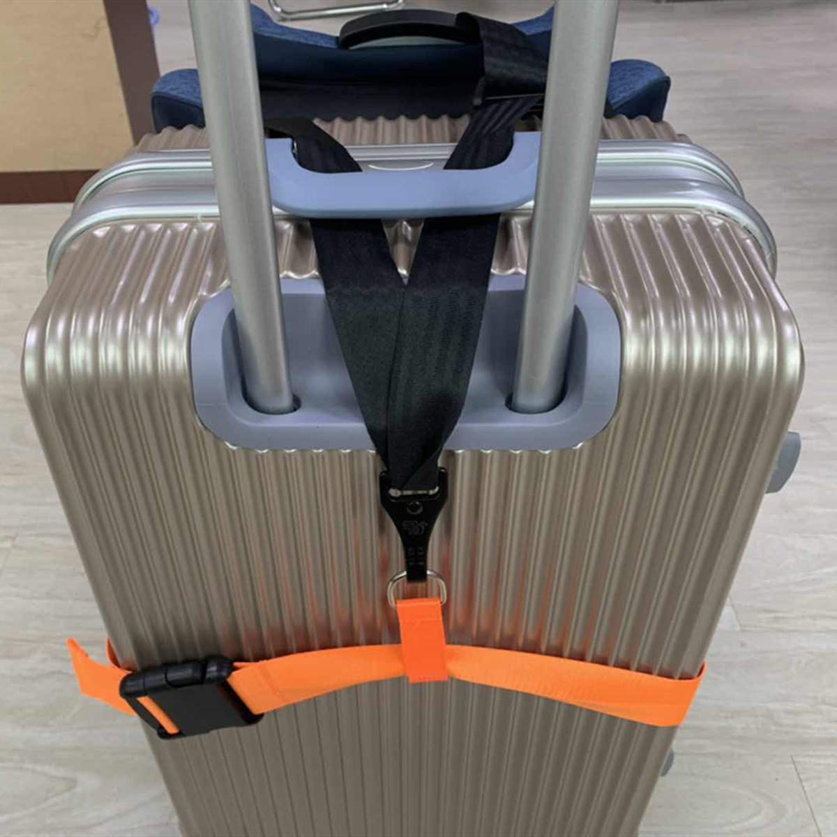 GUCHO space-saving travel accessory frees bag space for convenience