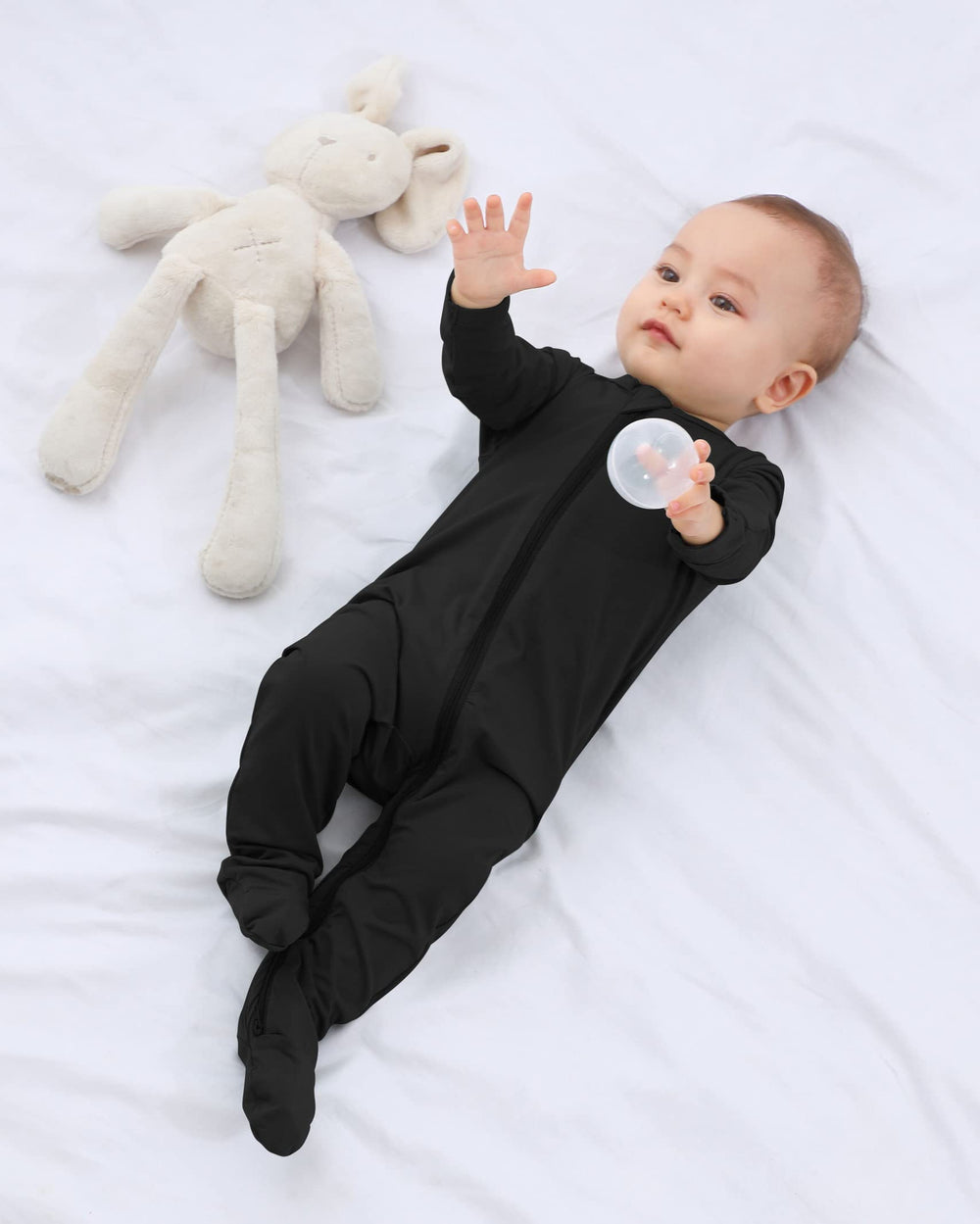 GUISBY soft rayon-spandex blend keeps baby comfortable through the night