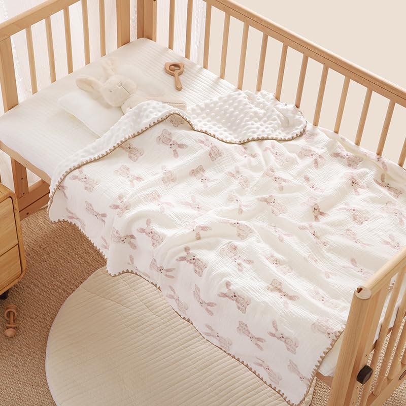 Gunnaicat crib setup shows gentle warmth and breathable cover.