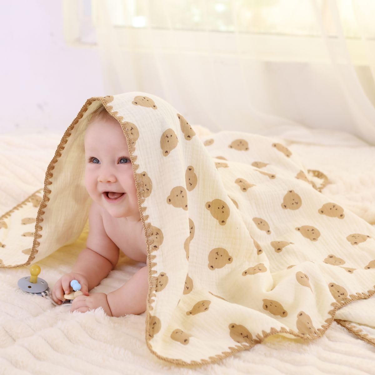 Gunnaicat double-layer muslin blanket provides cozy support for tummy time and travel.