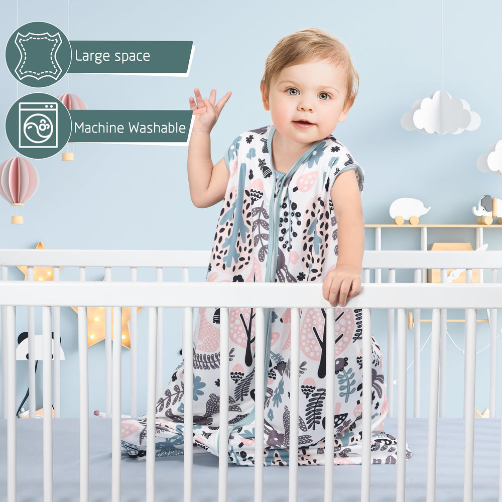 GUNTAIL top zipper cover protects delicate skin during midnight diaper changes.