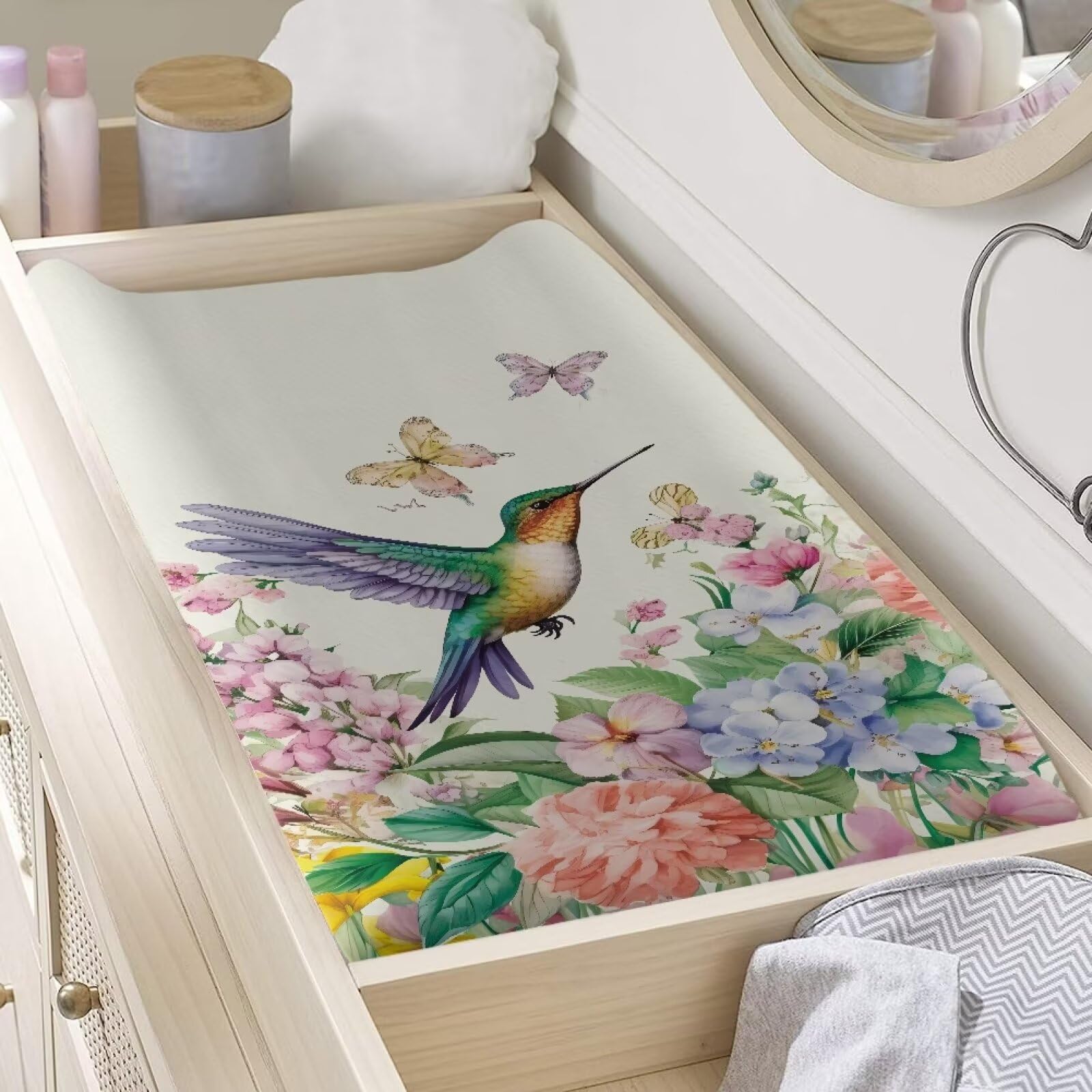 Guosanchn hummingbird print on cover as stylish, cozy room accent for baby.