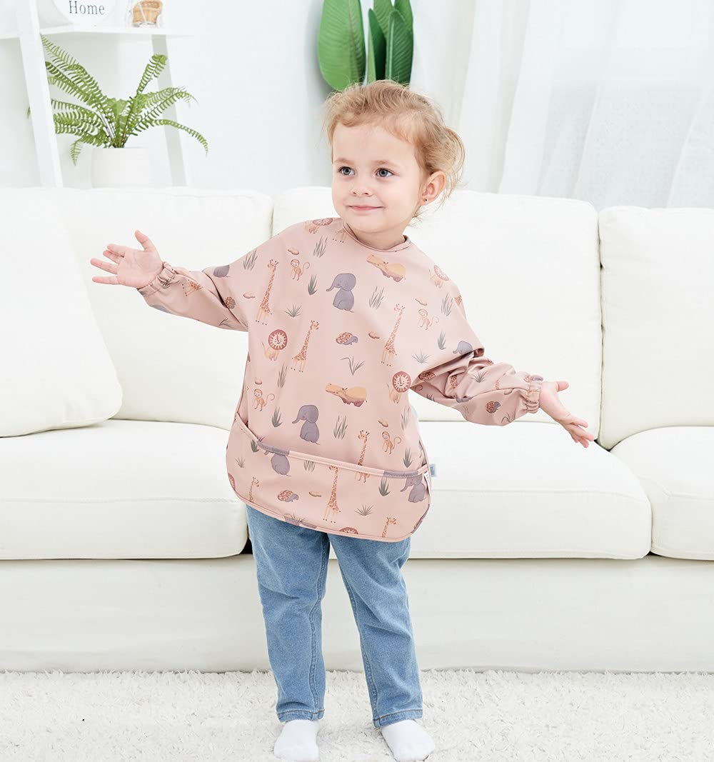 GZMM food catcher bib design captures crumbs while feeding.