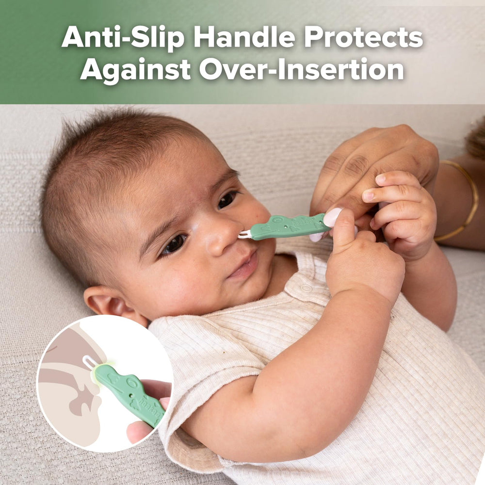 Haakaa one piece silicone design is easy to clean.