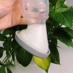 Haakaa cap is dishwasher safe for quick cleaning between uses.