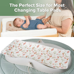 Haakaa changing pad liner soft breathable cotton texture for comfortable baby skin and dryness during diaper changes.
