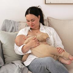 haakaa silicone flange fits diverse breast sizes for comfort