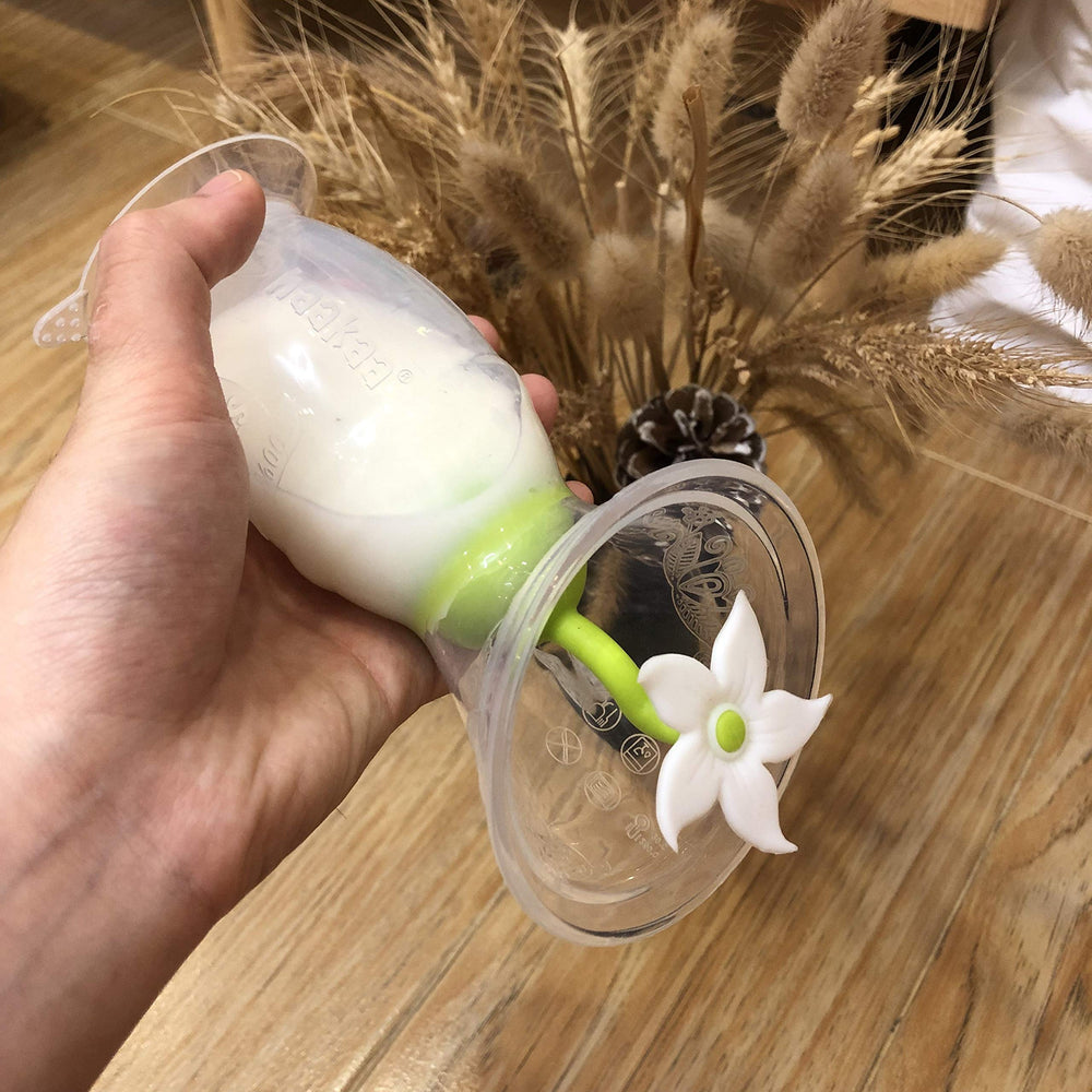 Haakaa leak-proof cap protects the pump between uses