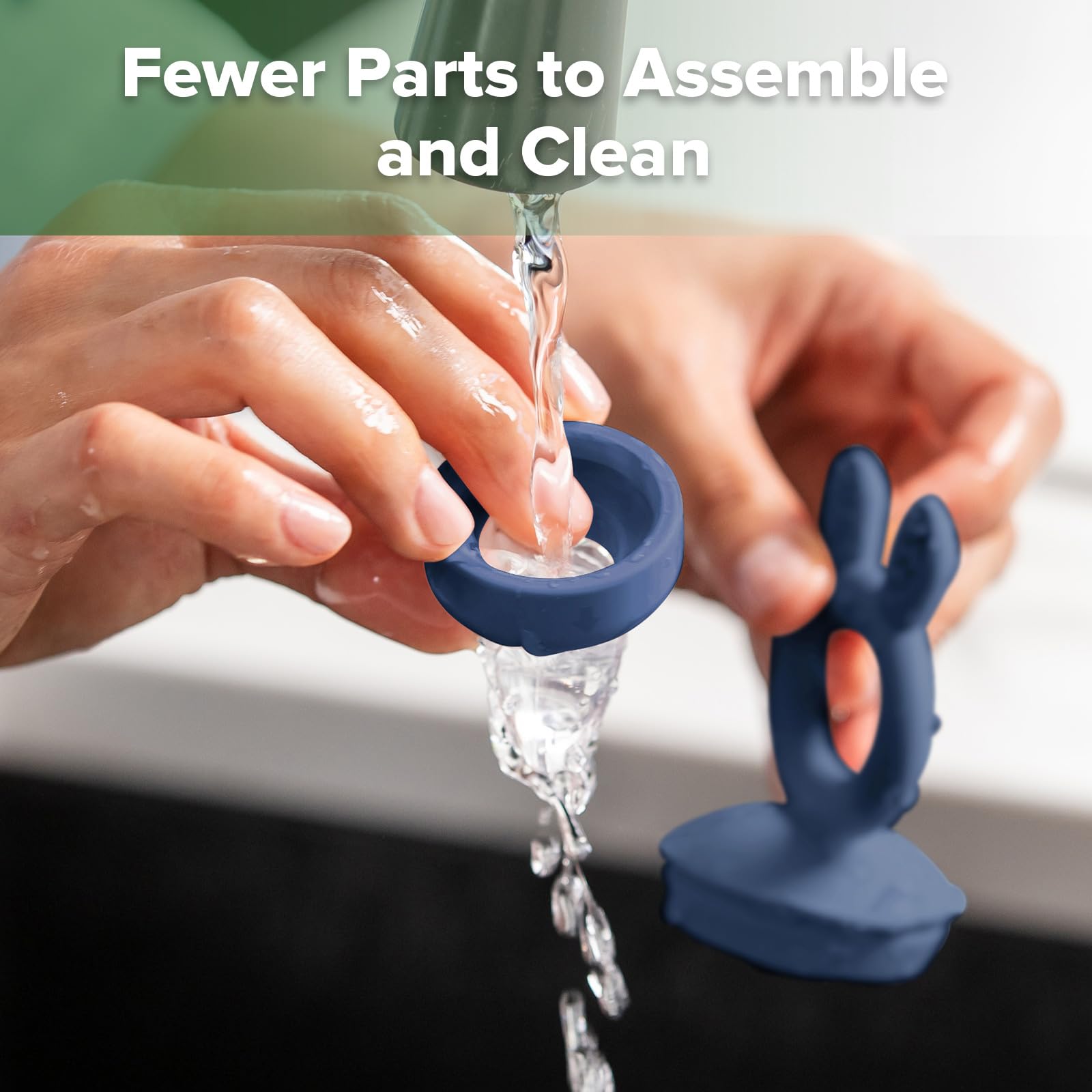 Haakaa raised rim design keeps the feeder securely closed during use