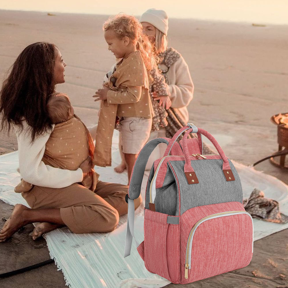HABOPET lightweight design makes travel with a baby easier.