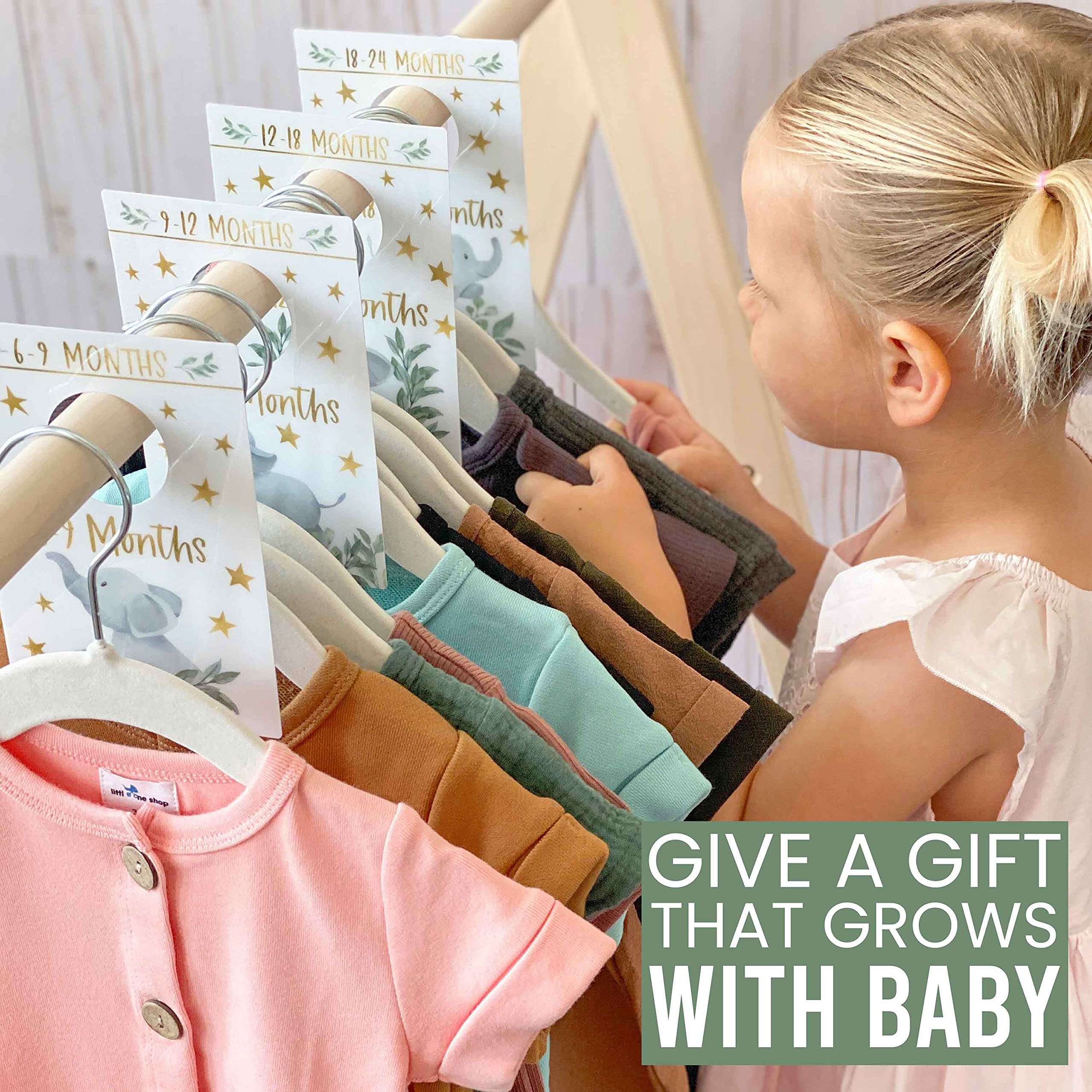 Hadley Designs elephant size labels on baby closet dividers for quick dressing