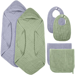 Hahafelt light blue hooded towel, ultra-absorbent for gentle newborn baths.