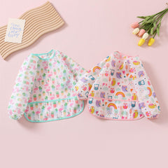 HaimoBurg smock bib with catch-all pocket keeps floors cleaner