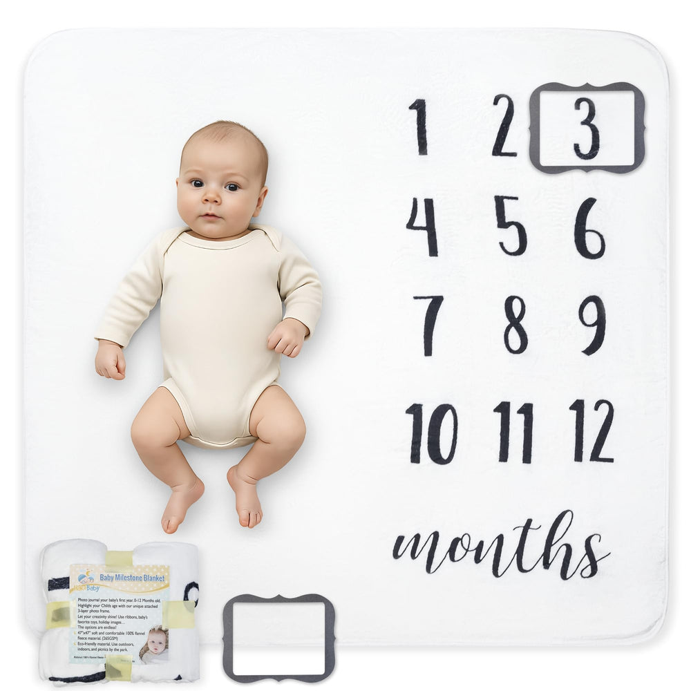 HakoBaby milestone blanket with 47x47 inch surface for growing baby portraits.