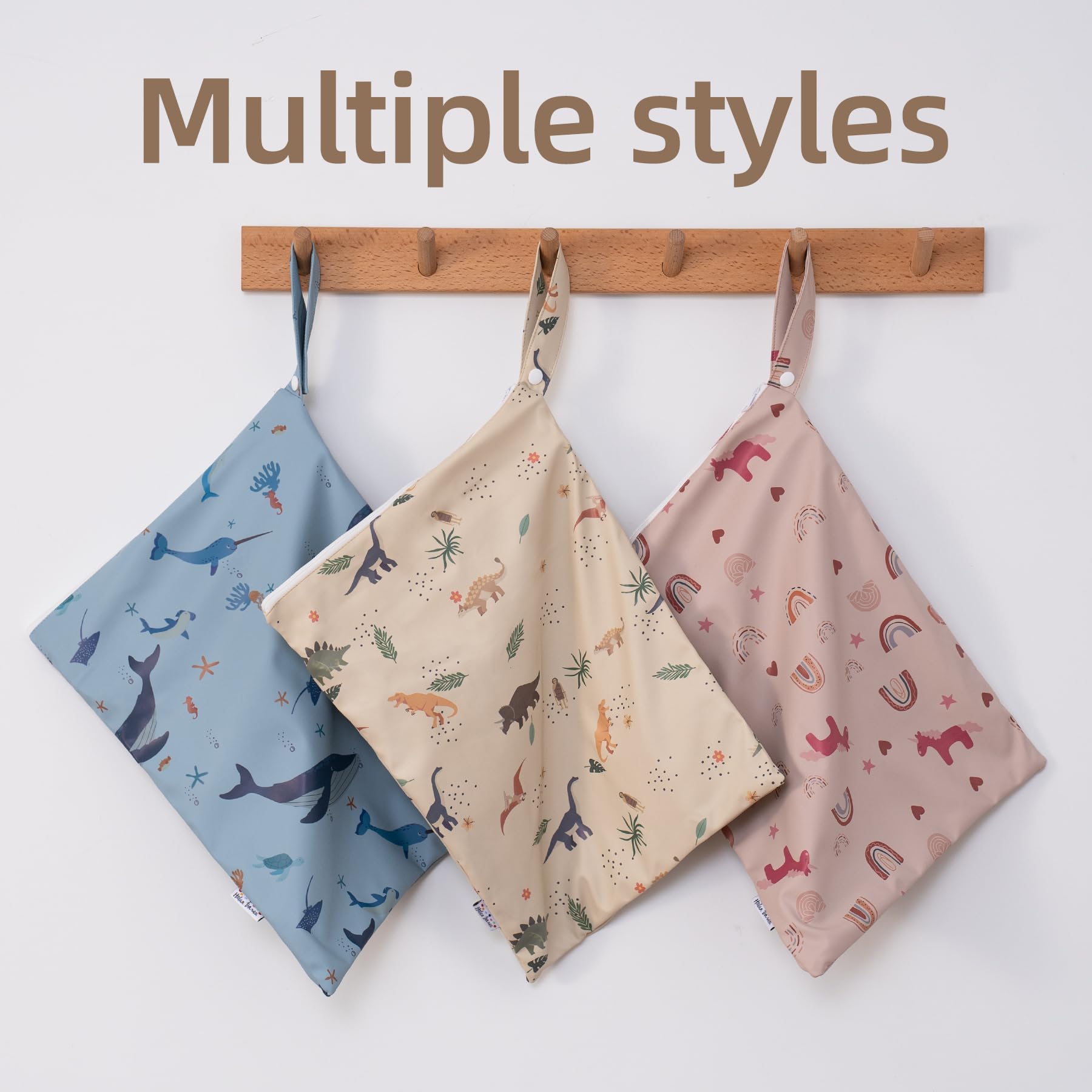 HALAA VAUVA travel-ready bag for swimsuits and gym clothes.