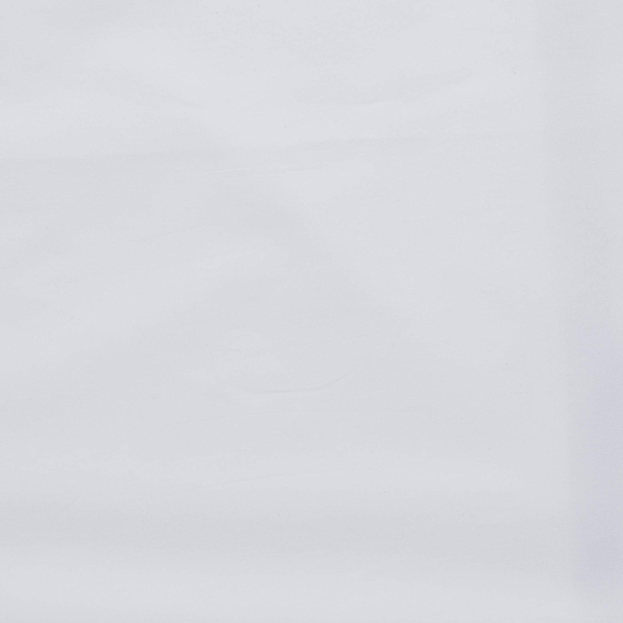HALO BassiNest sheet displayed on 30x16 white bassinet pad