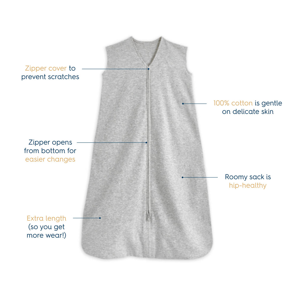 HALO SleepSack bottom zipper enables easy diaper changes.