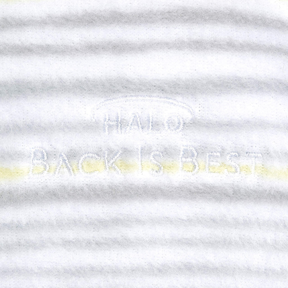 Halo Sleepsack Micro Fleece neckline guard protects the neck area with soft edge.