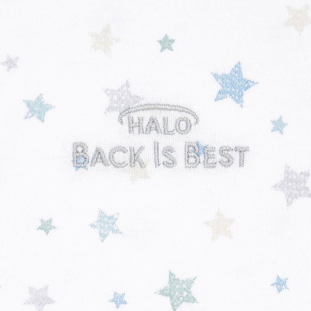 HALO SleepSack medium size fits babies aged 6 to 12 months.