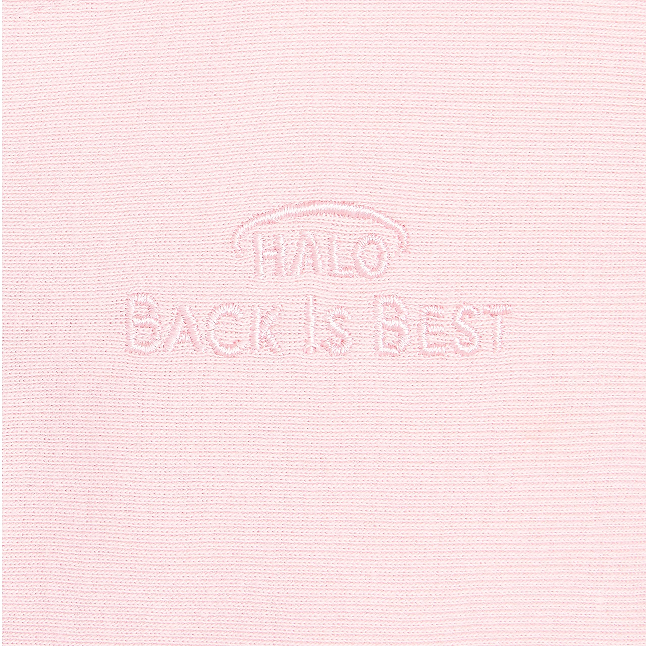 HALO Sleepsack Swaddle inverted zipper enables easy diaper changes and scratch protection.