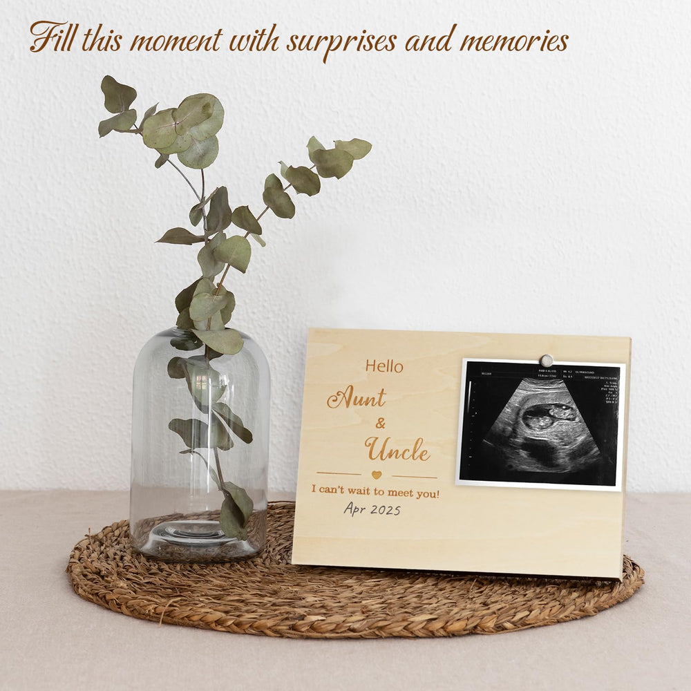 HAMUIERS Hello Aunt & Uncle card add a personal touch.