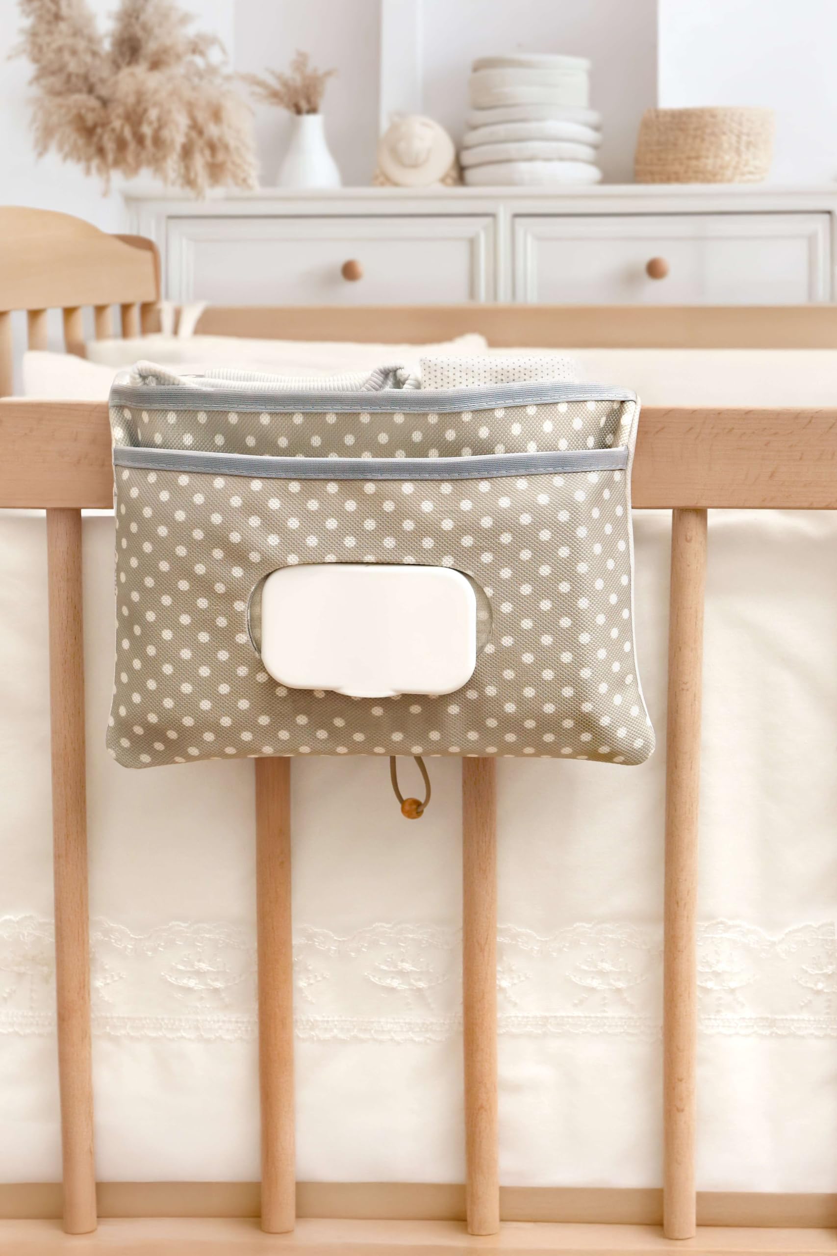 HAMUR HOME Leaves durable polyester construction keeps essentials secure daily.