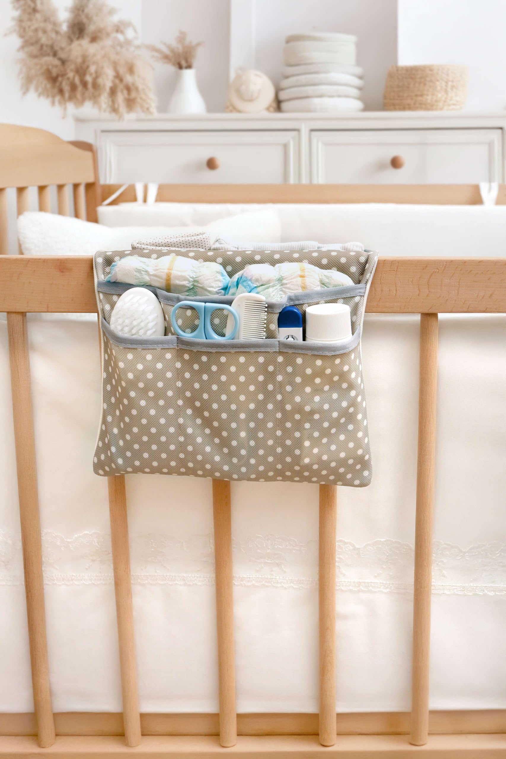 HAMUR HOME Leaves machine washable design simplifies cleanup after outings.