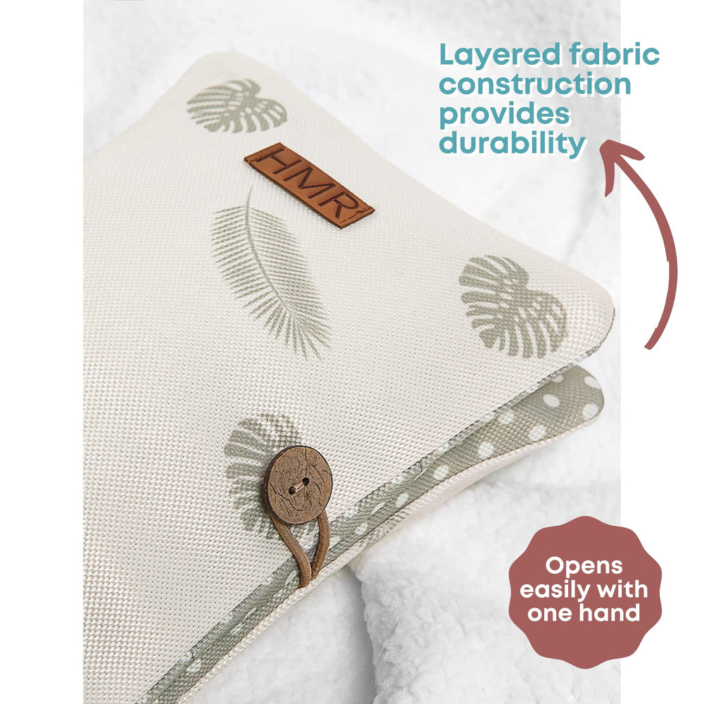 HAMUR HOME Leaves stylish design complements outfits while staying practical for parents.