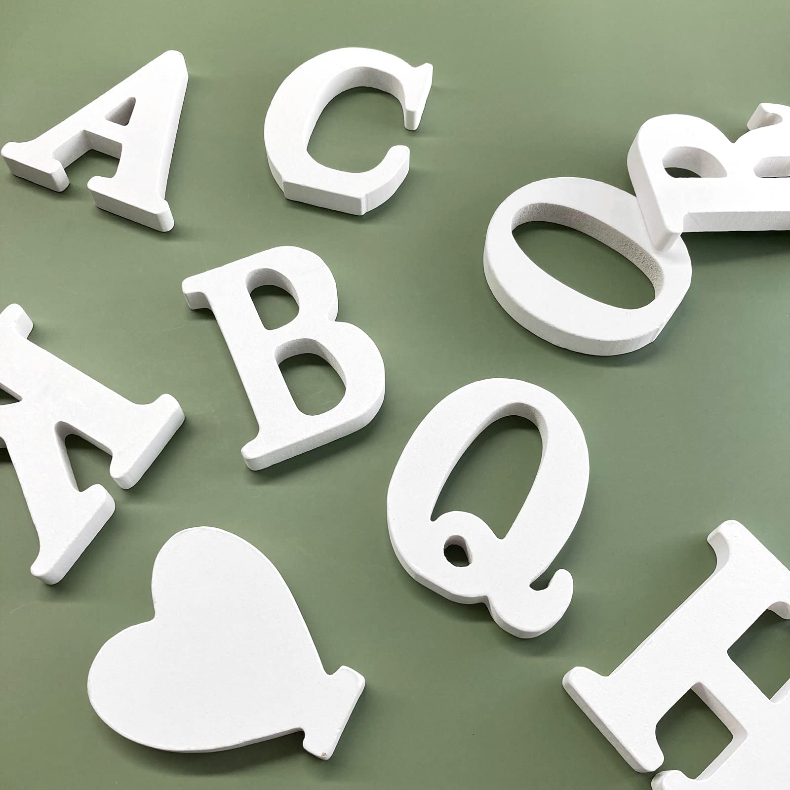 HANWER wall decor letters showcase Y on a clean shelf setup.