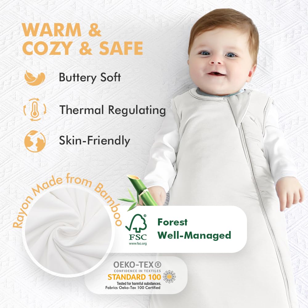 HAPIU sleep sack two-way zipper action demonstrates easy diaper changes and quick routines.