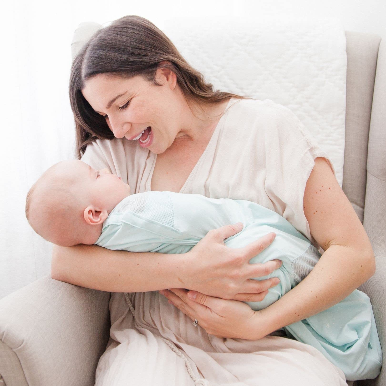Happiest Baby Sleepea inner flaps provide snug and arms-out versatility
