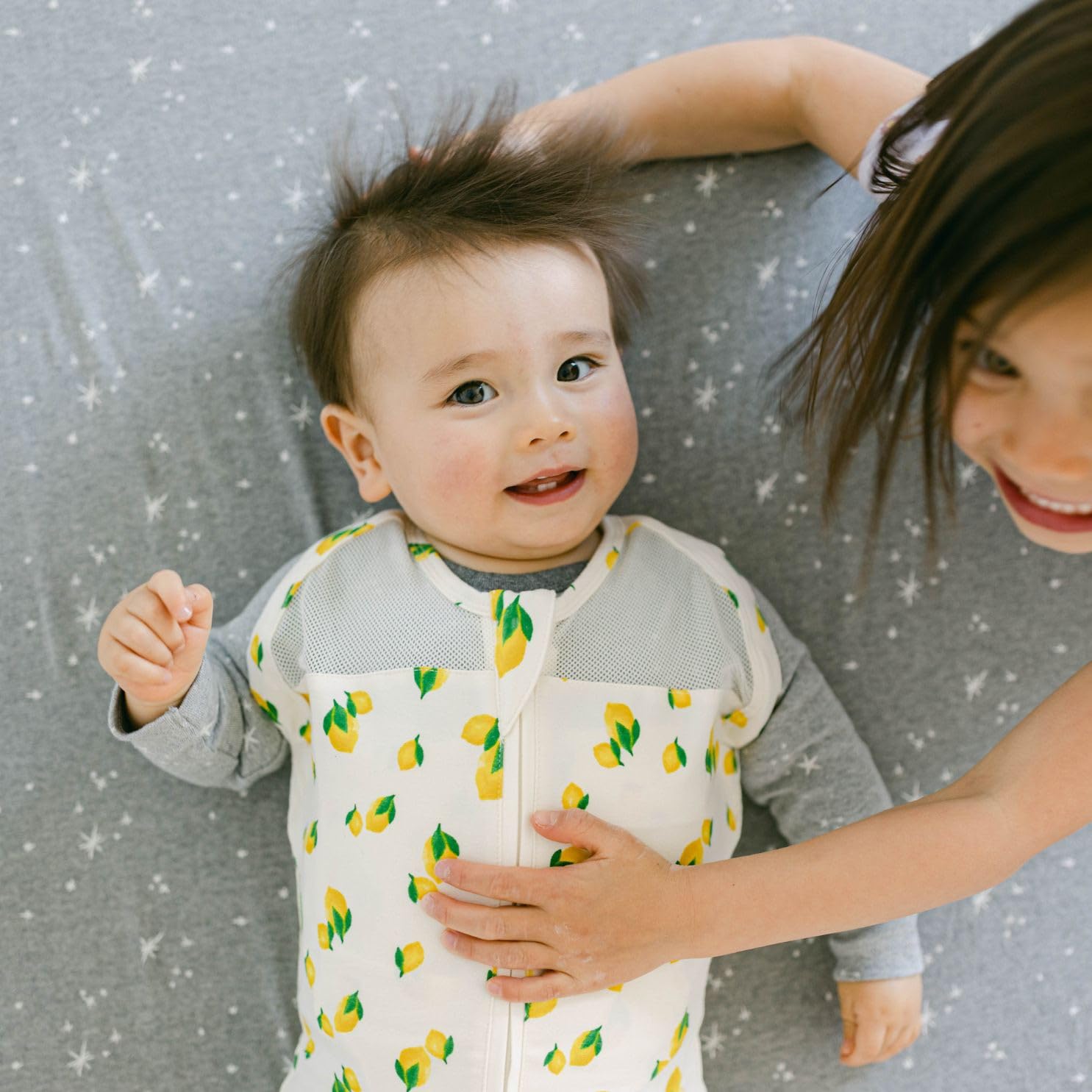 Happiest Baby Sleepea swaddle enables easier nighttime diaper changes with a two-way zipper.