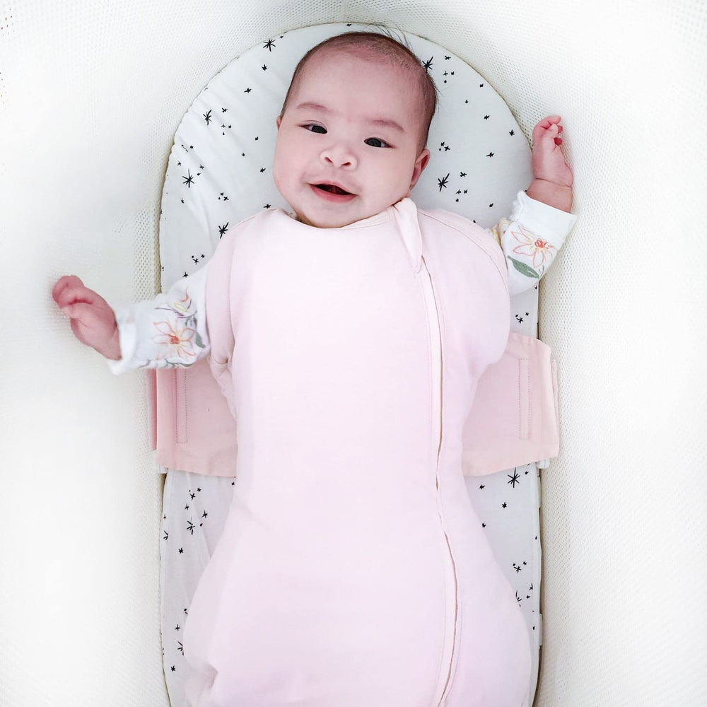Happiest Baby SNOO Comforter Sack warm organic cotton, ideal for chilly naps.