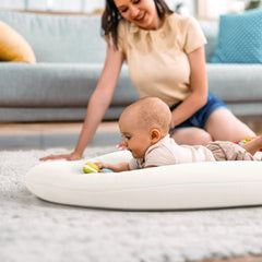 Happle Sunny baby lounger close-up highlights soft cotton-spandex blend.