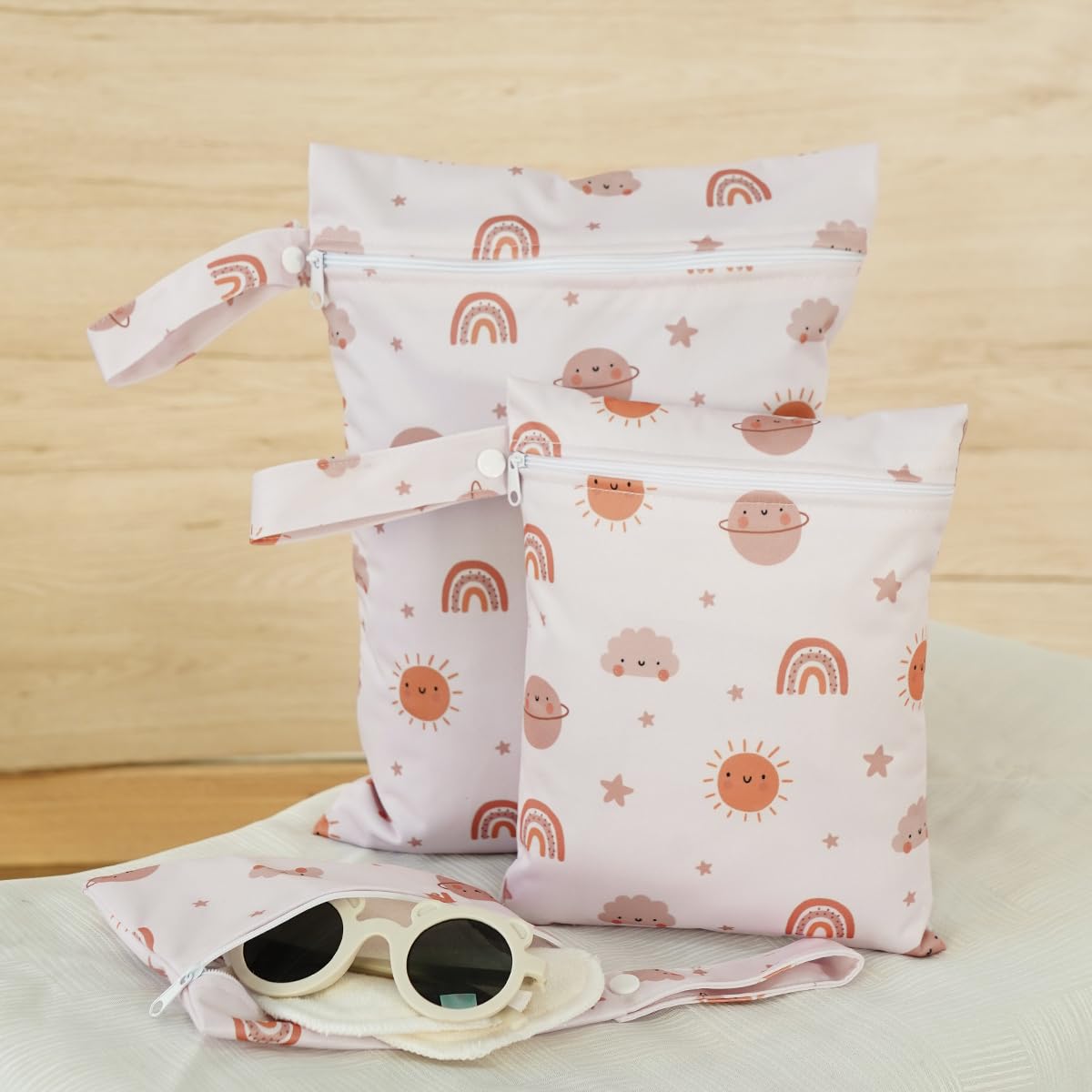 Happy Flute foldable wet bag is lightweight and space-saving for trips.