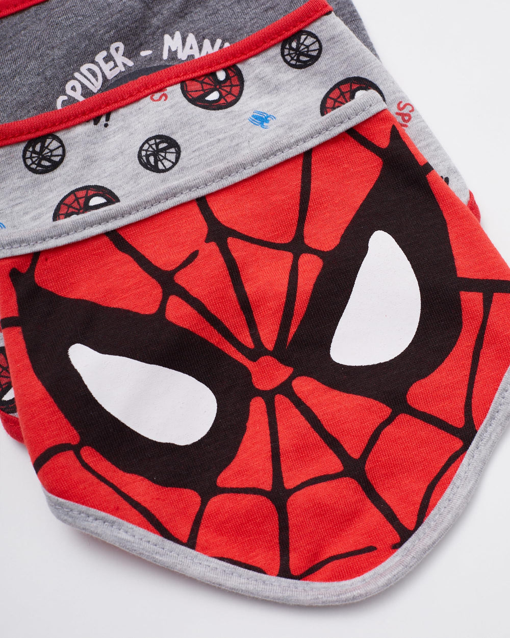 Happy Threads bandana bib back-neck snap enables quick changes without fuss.