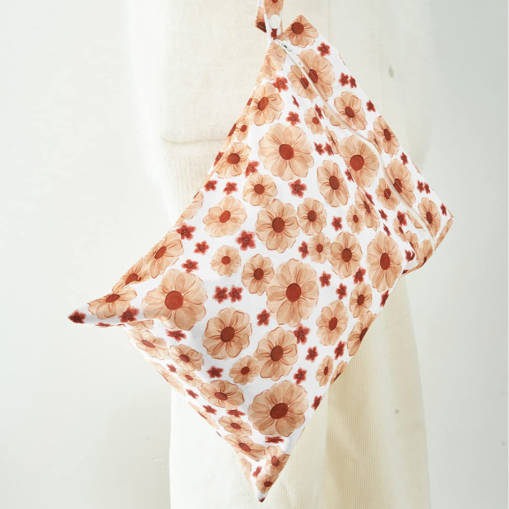 HappyFlute easy-to-use pocket diaper simplifies daily changes