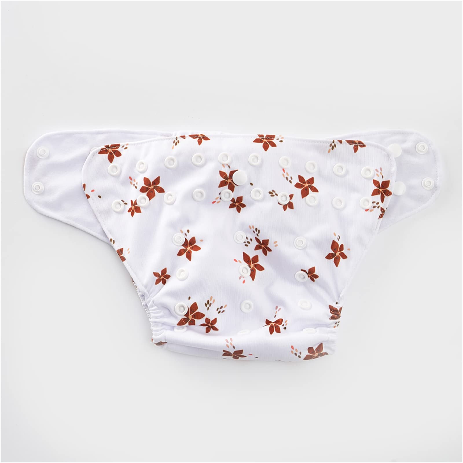 HappyFlute reusable wet bag keeps messes contained for on-the-go changes
