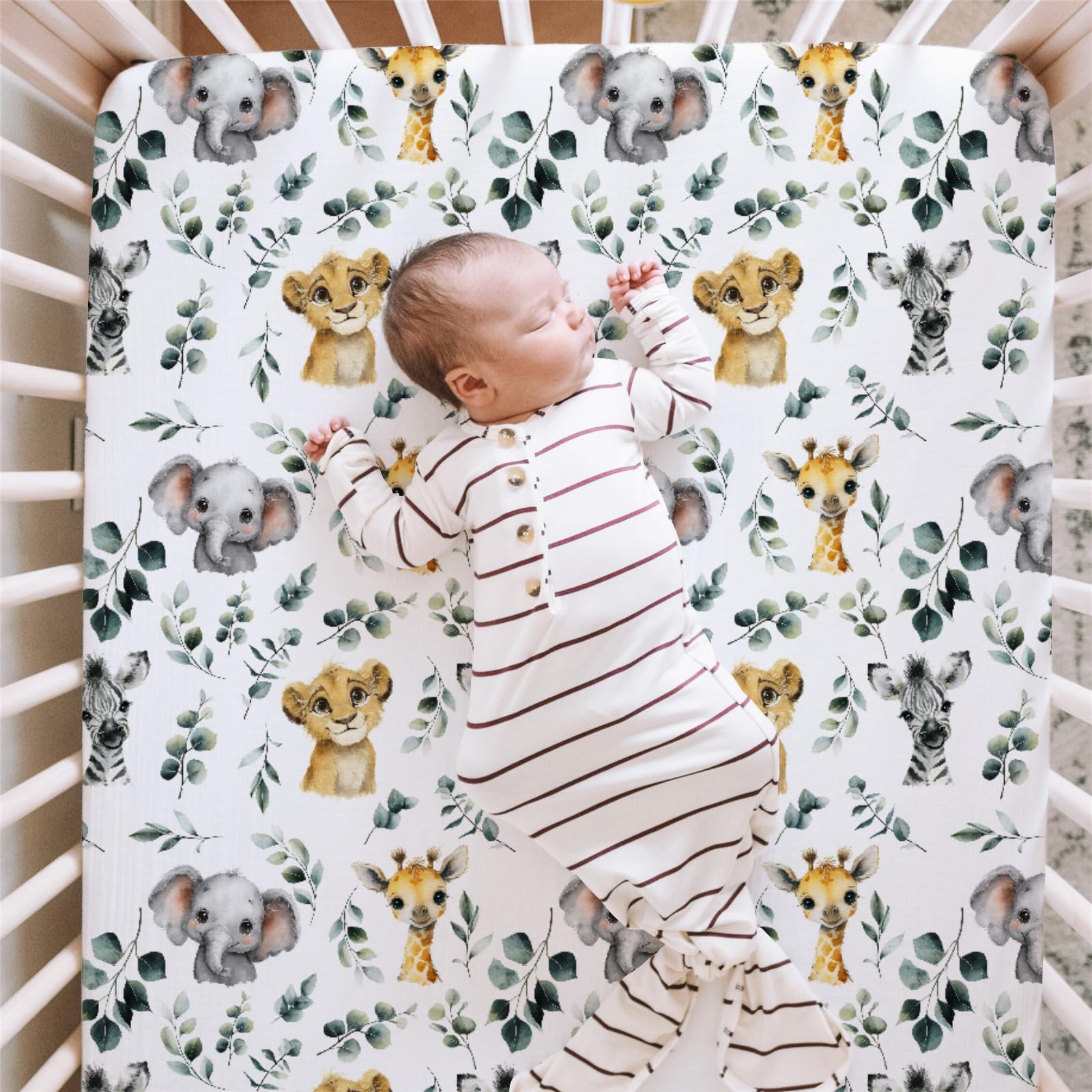 HawSkgFub breathable, noiseless material reduces creasing and protects baby's sleep environment.