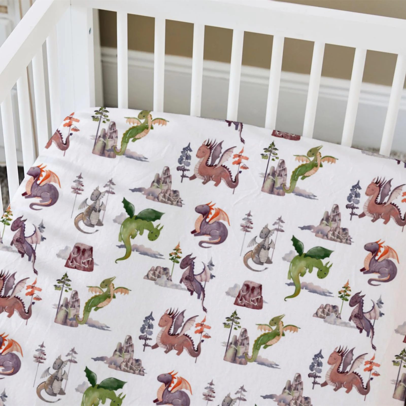 HawSkgFub machine washable crib sheet cleans easily after spills.