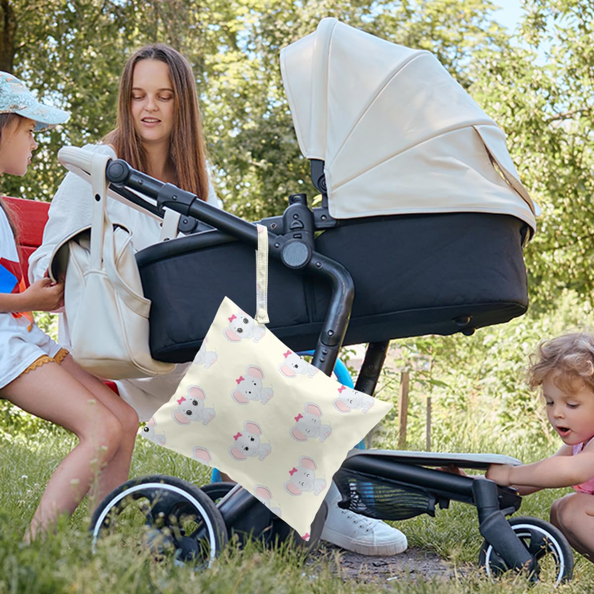 HDHBP wet bag doubles as diaper bag, keeping items organized on the go