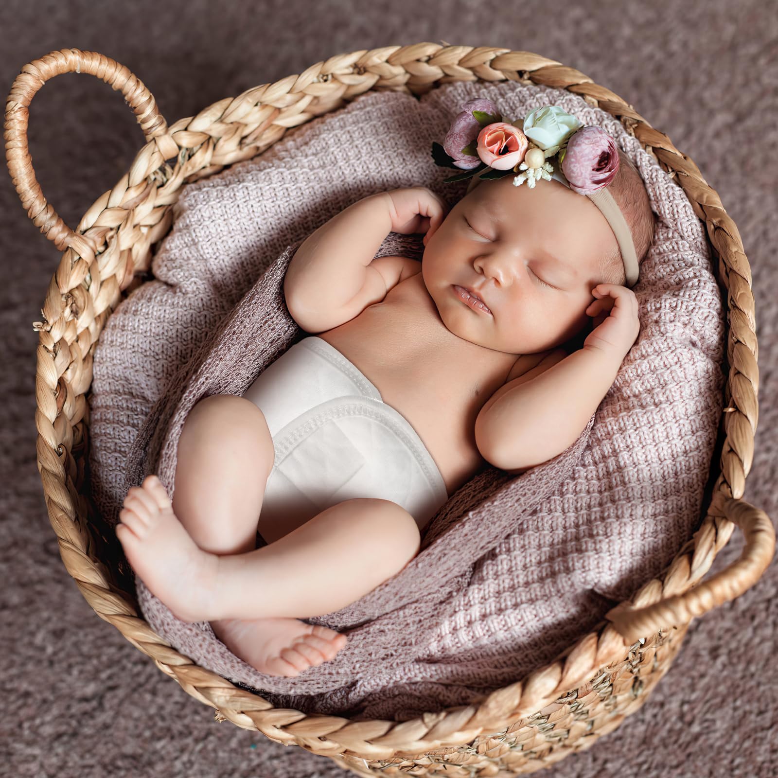 Healeved baby belly band gift-pack image suggests a thoughtful baby gift