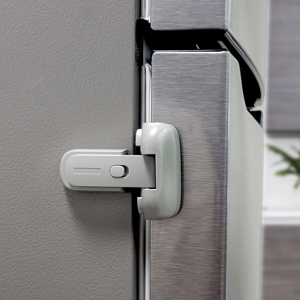 Heart of Tafiti fridge lock demonstrates kid safe use on a fridge door