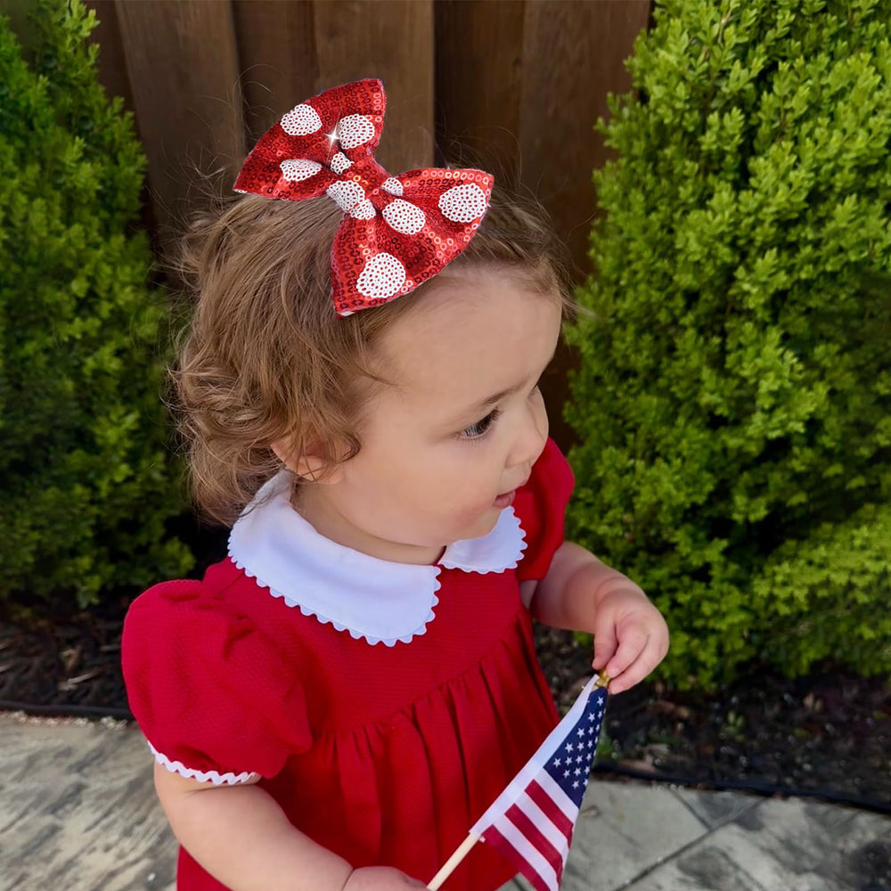 HELYKAKA alligator clip holds hair in place for school days and celebrations.
