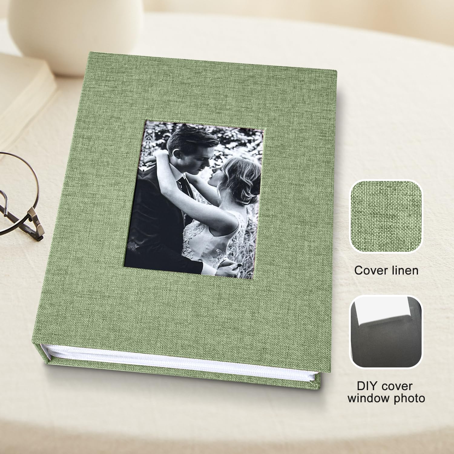 HenPisen linen cover on a 200-pocket album for a premium look.
