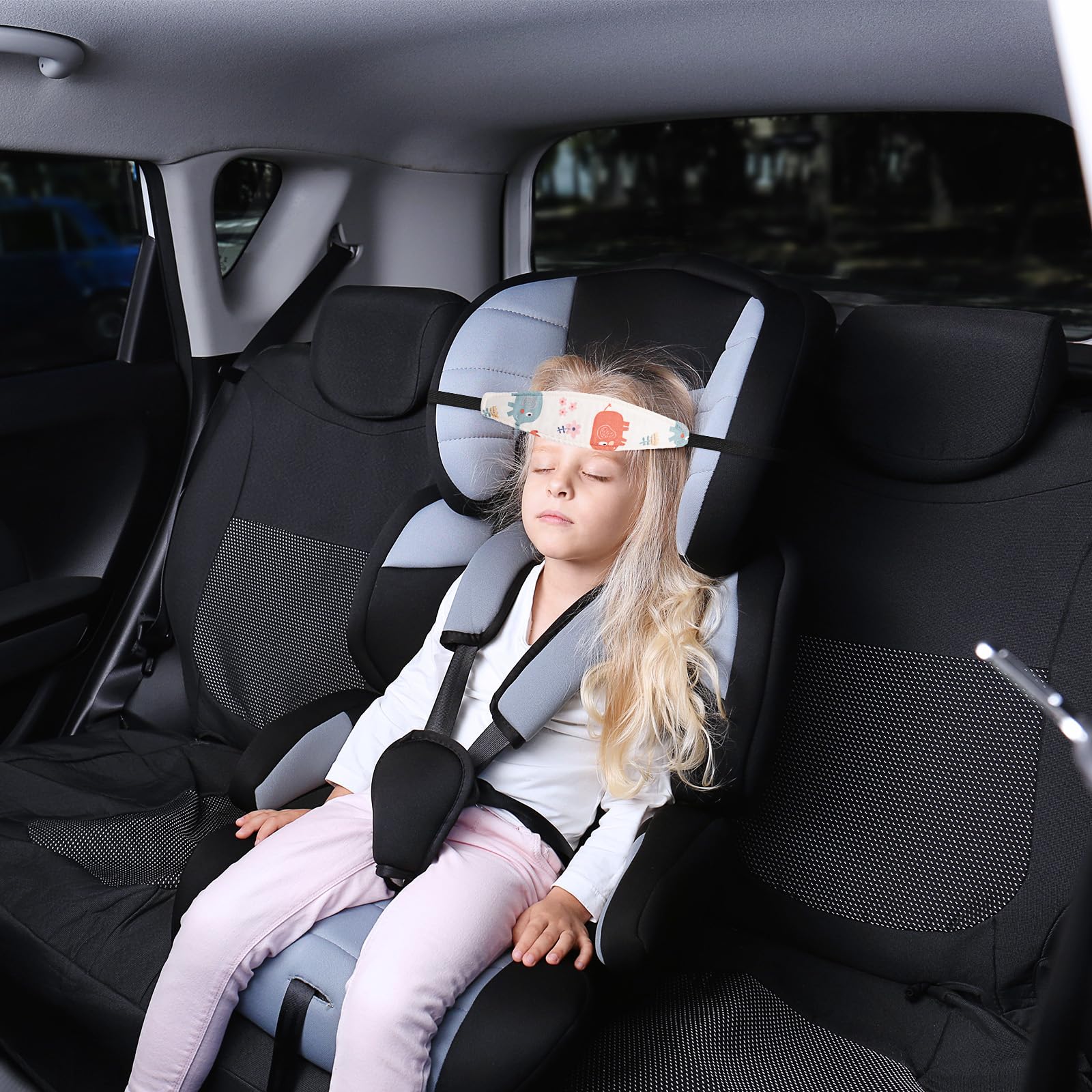 HESTYA in-car stroller use demonstrates easy installation and quick release