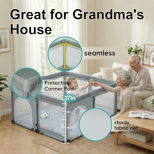 Heyo.Ja foldable playpen includes thick cushions for comfortable play.