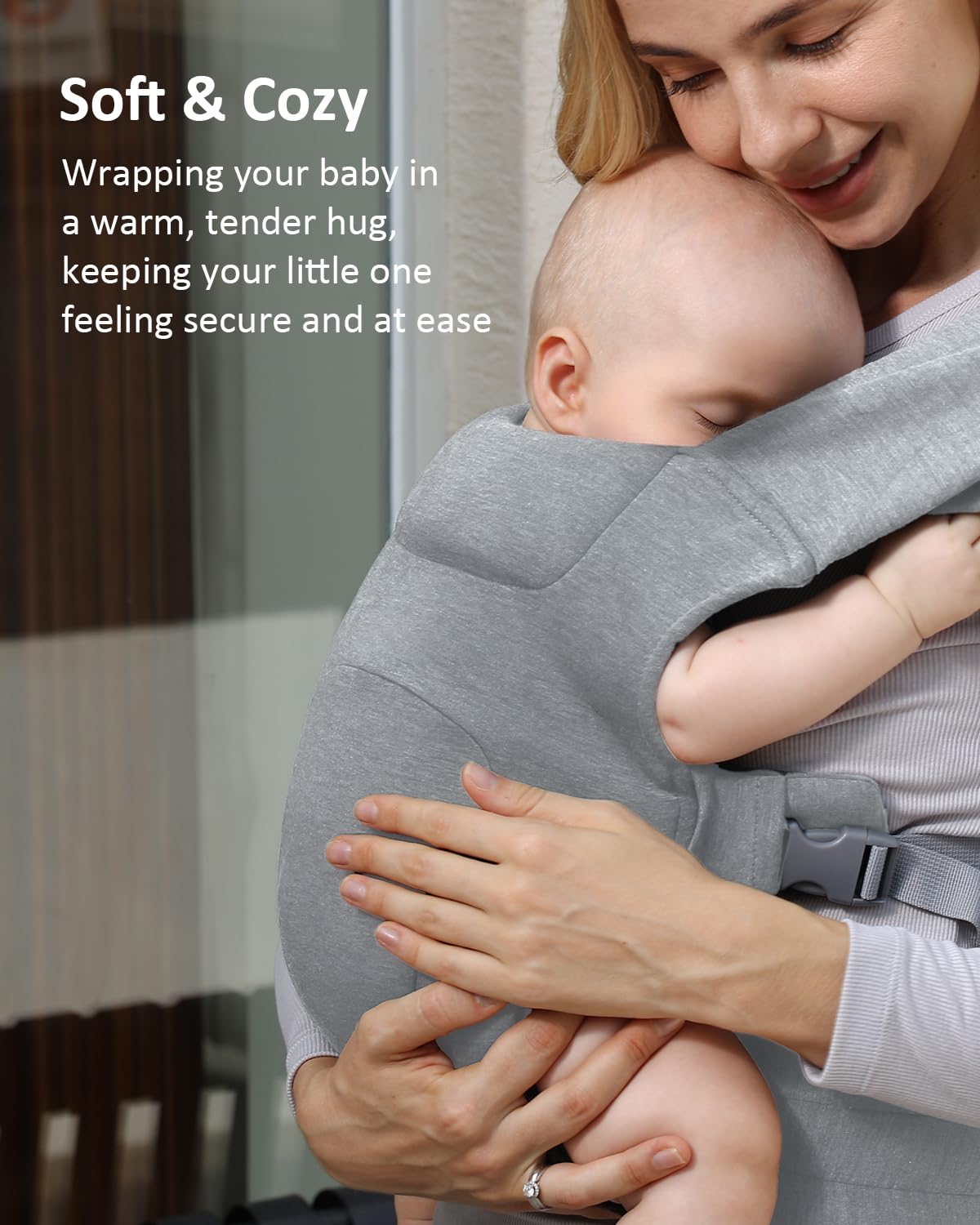 HEYVALUE padded shoulder straps and waistband reduce strain during longer carries.