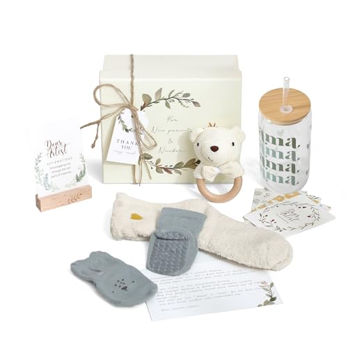 HI BABY MONMENT All-in-one gift pack displays complete care package.